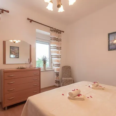 Apartment Paula Jadranovo